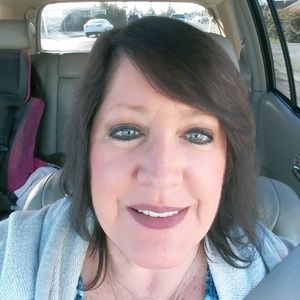 Meet your Posher, Vicki